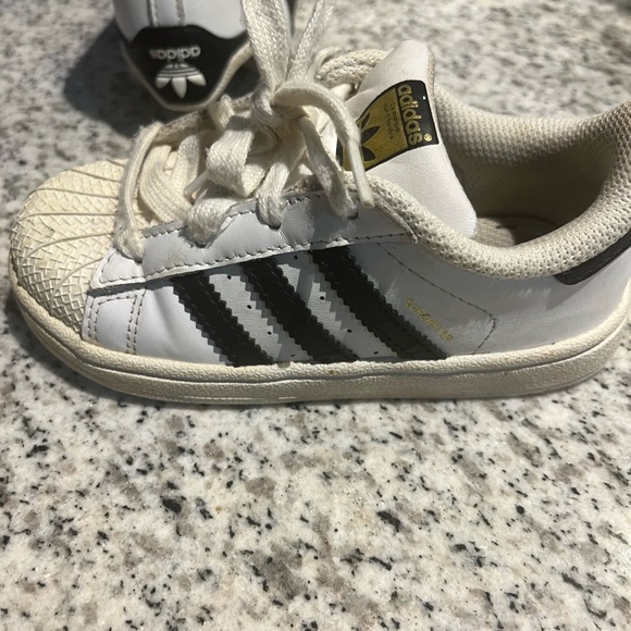 Kids Adidas all star used condition sz 9 - Picture 8 of 8